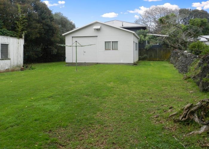  at 60 Pine St, Mount Eden, Auckland City, Auckland