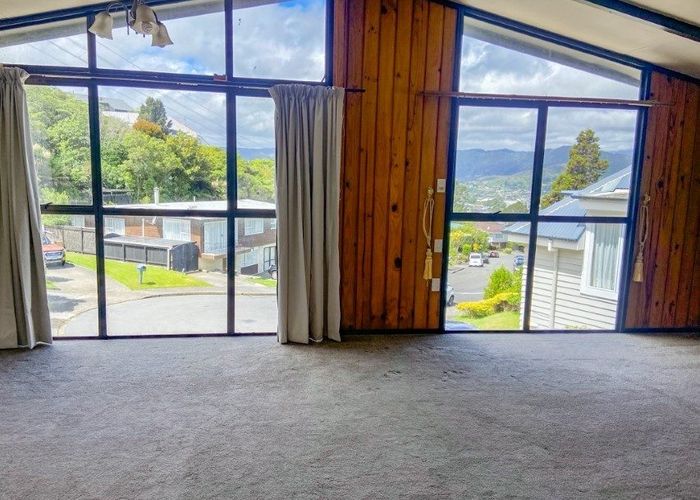  at 10 Rondane Place, Tirohanga, Lower Hutt