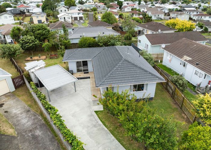  at 5 De Bloge Place, Manukau, Manukau City, Auckland