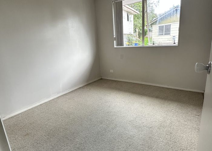  at 21 Finn Place, Totara Vale, North Shore City, Auckland