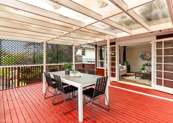  at 12 Lemnos Place, Titirangi, Waitakere City, Auckland