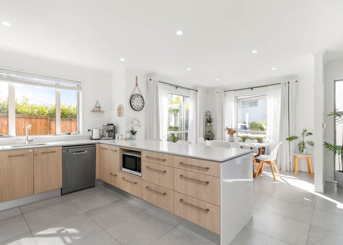  at 20 Arthur Rolfe Lane, Swanson, Waitakere City, Auckland