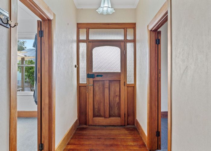  at 8 Millar Street, Terrace End, Palmerston North, Manawatu / Whanganui