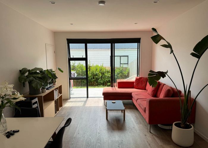  at 1028C Great North Road, Point Chevalier, Auckland