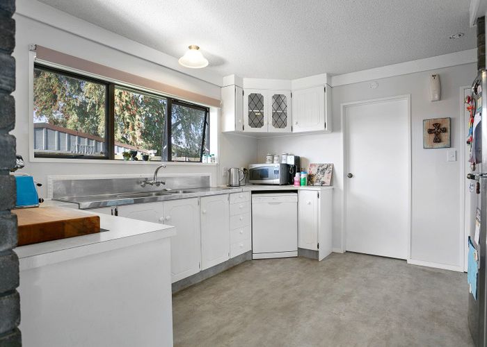  at 12 Conrad Place, Leamington, Cambridge