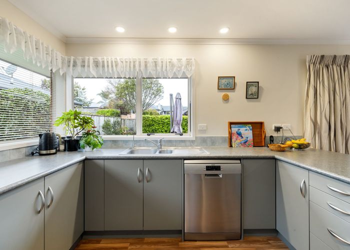 at 29 St James Drive, Huntington, Hamilton, Waikato