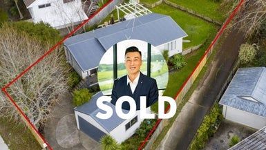  at 98 Oaktree Avenue, Browns Bay, Auckland
