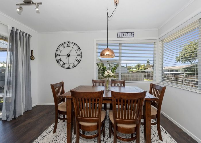  at 8 Cricket Place, Melville, Hamilton, Waikato