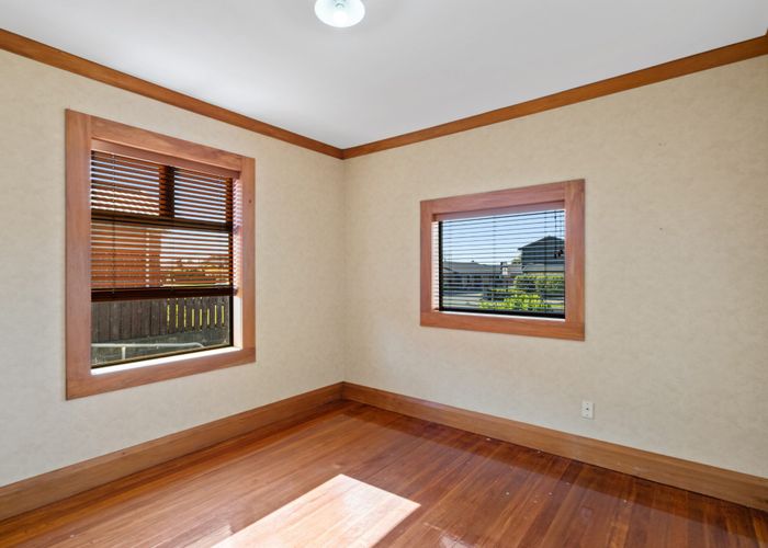  at 328 Tay Street, Turnbull Thomson Park, Invercargill