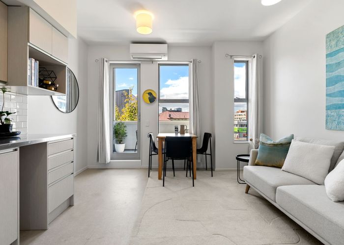  at 33 Karo Drive, Te Aro, Wellington, Wellington