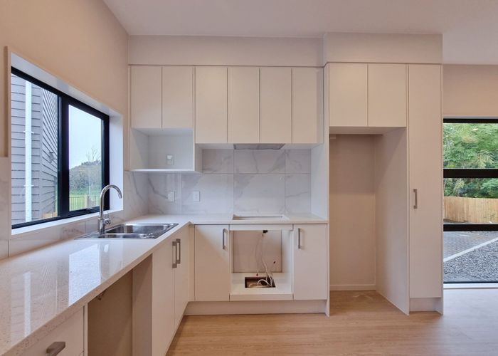  at 7/41-43 Mangere Road, Otahuhu, Auckland City, Auckland