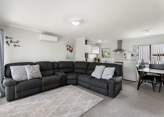  at 2/114 Finlayson Avenue, Clendon Park, Manukau City, Auckland