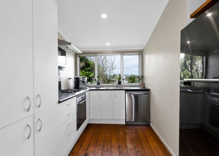 For rent 22 Downe Street, City Centre, New Plymouth, Taranaki homes