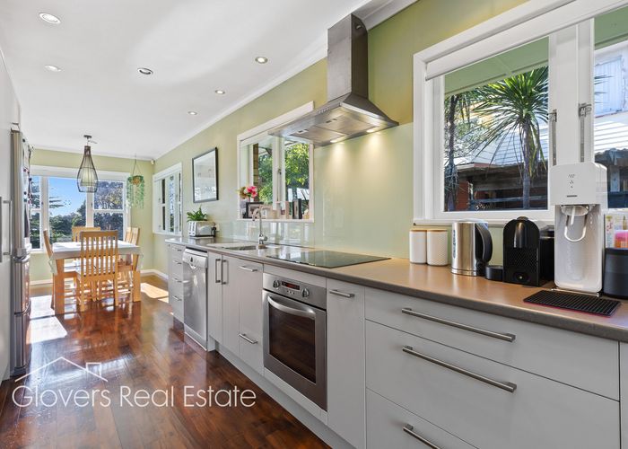  at 16 Dolbear Street, Titirangi, Auckland