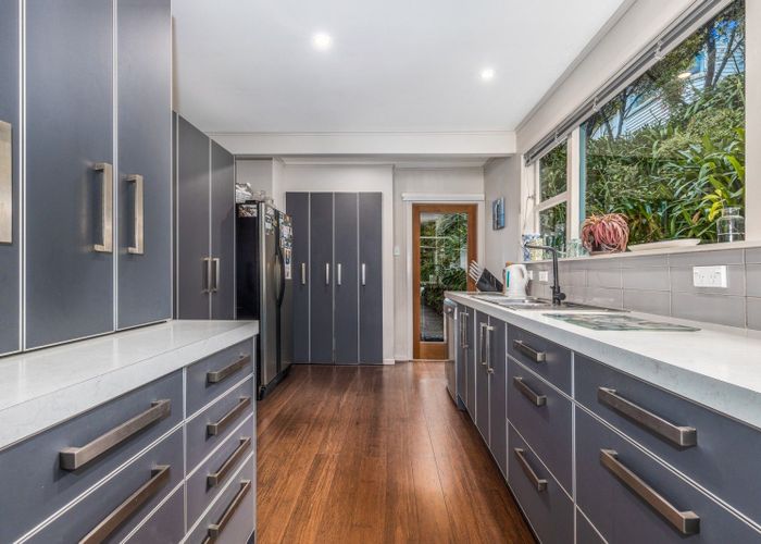  at 48 Seaview Road, Paremata, Porirua, Wellington