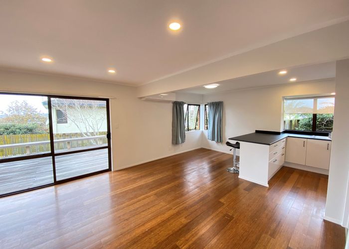  at 2/74 Bradbury Road, Botany Downs, Manukau
