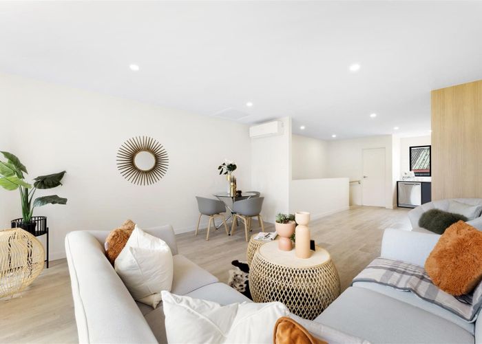  at 8 Parenga Lane, Kumeu, Rodney, Auckland