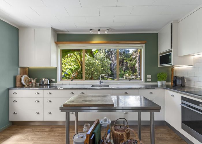  at 7 Seaton Road, Murrays Bay, North Shore City, Auckland
