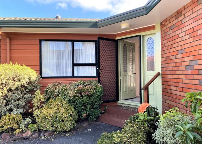  at 115b Shakespeare Road, Milford, North Shore City, Auckland