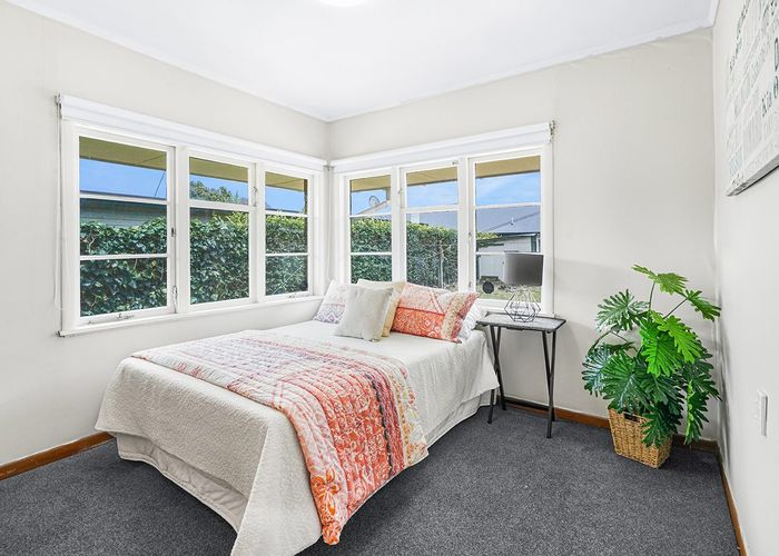  at 25 Fifth Avenue, Enderley, Hamilton