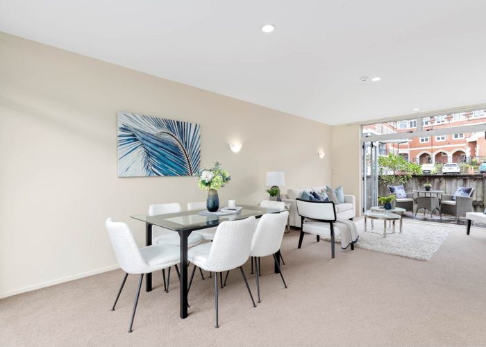  at 6D Carlton Gore Road, Grafton, Auckland City, Auckland