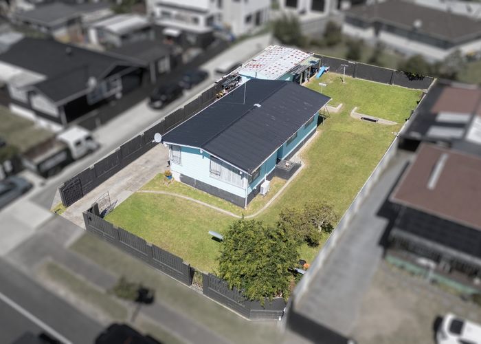  at 6 Burbank Avenue, Manurewa, Manukau City, Auckland