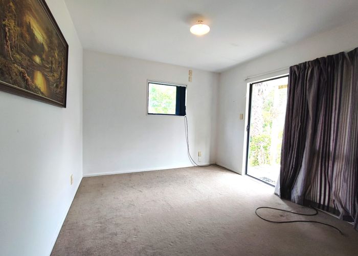  at 42 Quail Drive, Albany Heights, Auckland