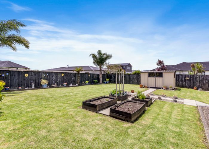  at 10 Drumkeen Place, Rosehill, Papakura