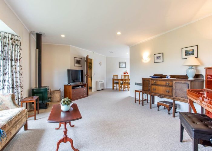  at 2/154 Deep Creek Road, Torbay, North Shore City, Auckland