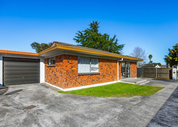  at 1/22 Beaumaris Way, Conifer Grove, Papakura, Auckland