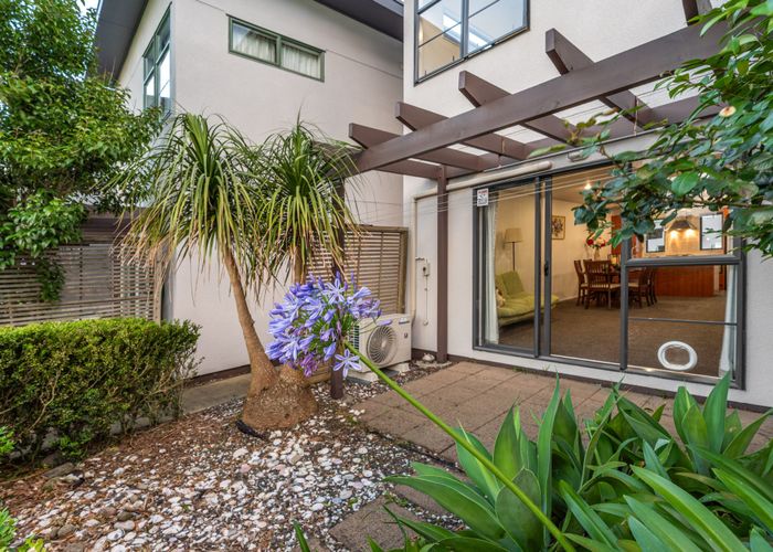  at 38/42 Holly Street, Avondale, Auckland City, Auckland