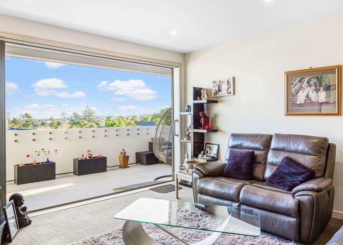  at 3/23 Wellington Street, Howick, Auckland