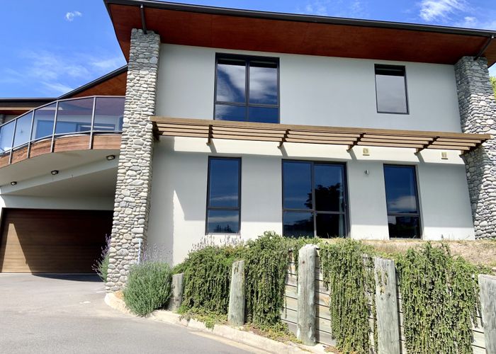  at 95 Augusta Street, Redcliffs, Christchurch City, Canterbury