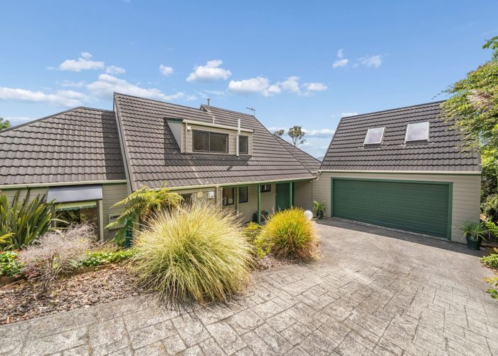  at 10 Plantagenet Grove, Kingsley Heights, Upper Hutt, Wellington