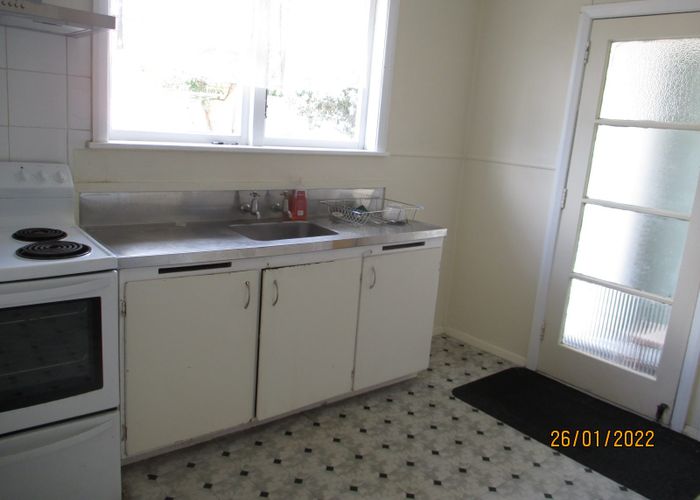  at 84 Fisher Cres, Otara, Manukau City, Auckland