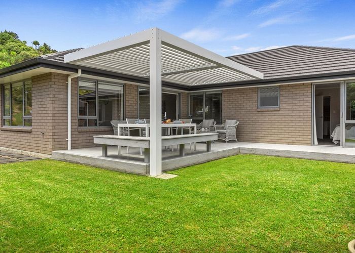  at 276 Lakes Boulevard, Pyes Pa, Tauranga, Bay Of Plenty