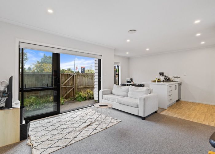  at 2/135 Silverdale Road, Hillcrest, Hamilton, Waikato