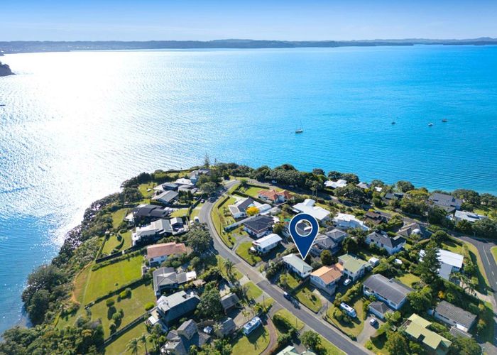 at 7a The Crescent, Tindalls Beach, Rodney, Auckland