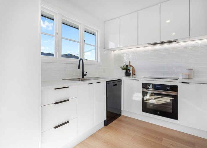  at 4 Roberts Road, Hei Hei, Christchurch City, Canterbury