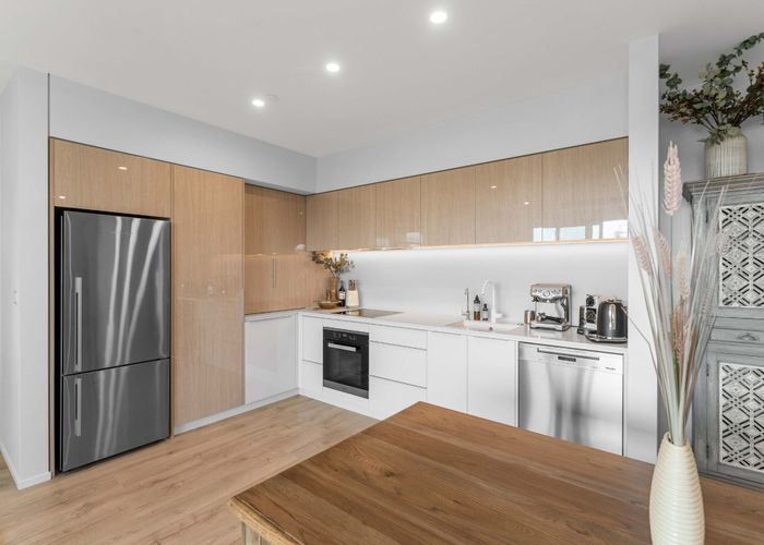  at 10/6 Utopia Park Heights, Welcome Bay, Tauranga