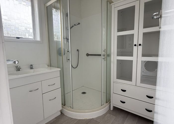  at 1/10 Brierley Place, Marfell, New Plymouth