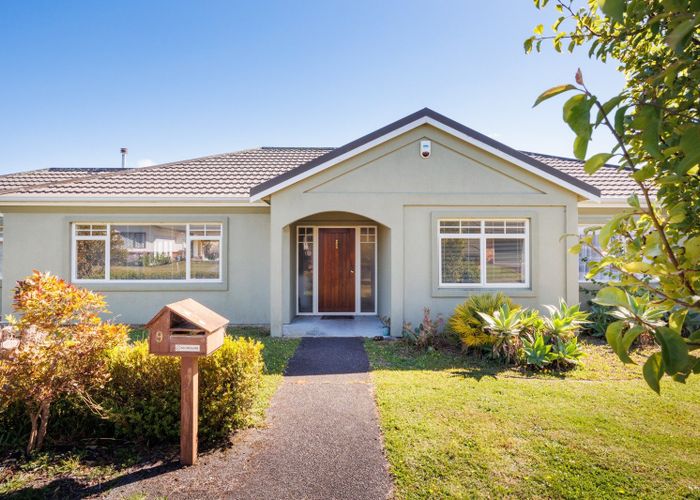  at 9 Woodgate Court, Fitzherbert, Palmerston North