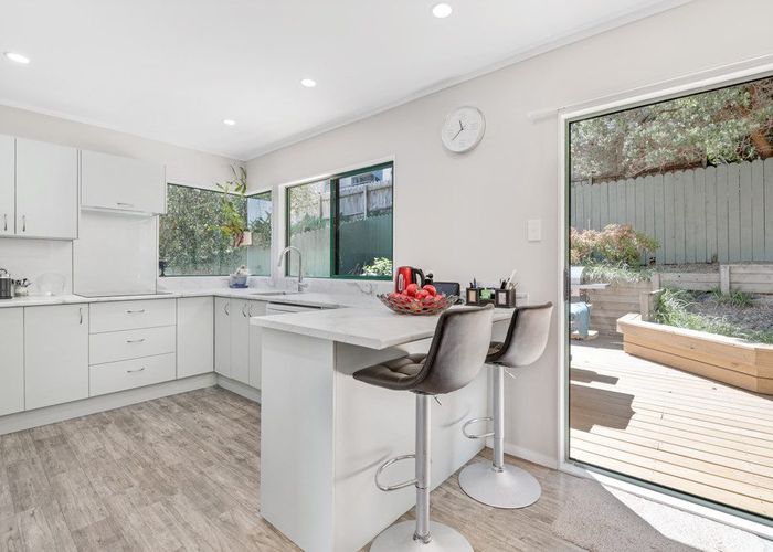  at 8 Coralsea Way, Arkles Bay, Whangaparaoa