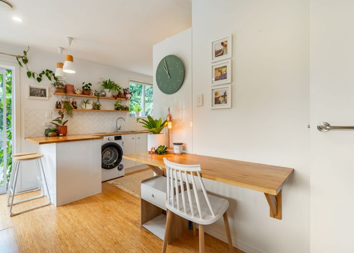  at 1a Wyndham Road, Pinehaven, Upper Hutt, Wellington