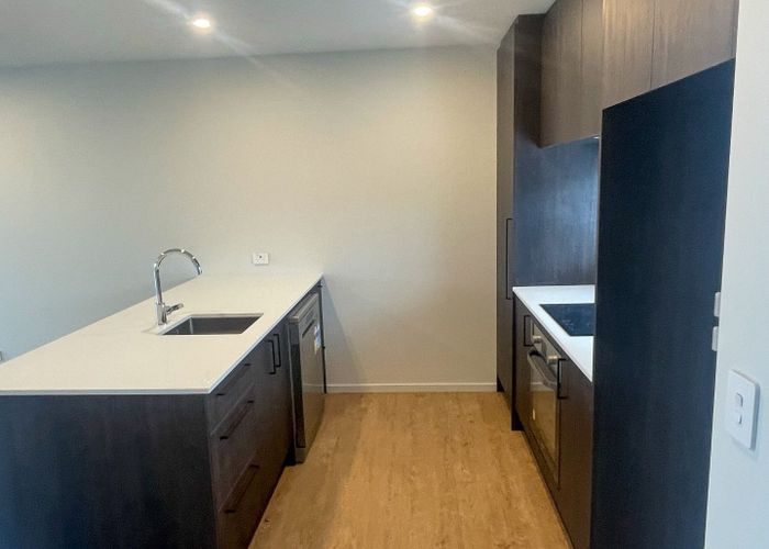  at 2/27 Sails Street, Papanui, Christchurch City, Canterbury