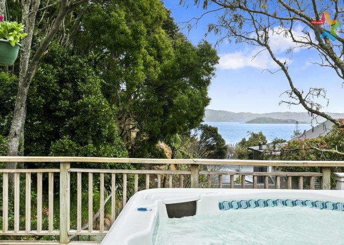  at 1 Huia Road, Days Bay, Lower Hutt