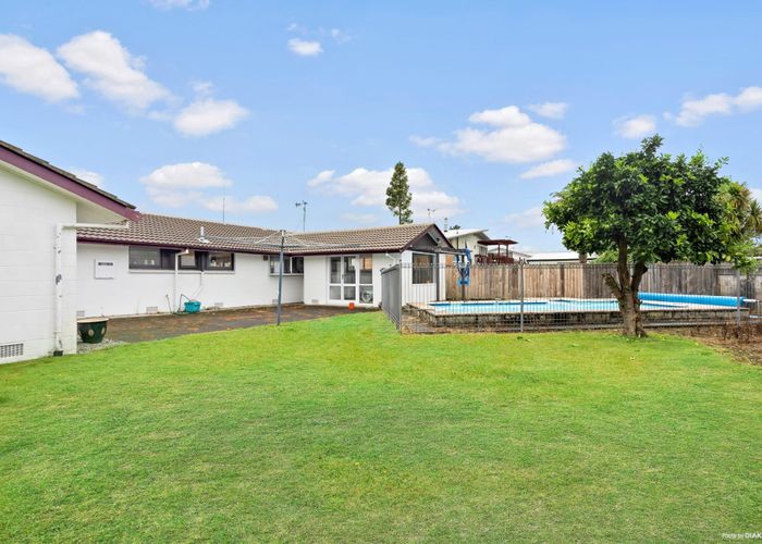  at 13 Morrow Avenue, St Andrews, Hamilton