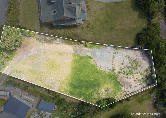  at 5 Babbacombe Avenue, Otaki Beach, Otaki