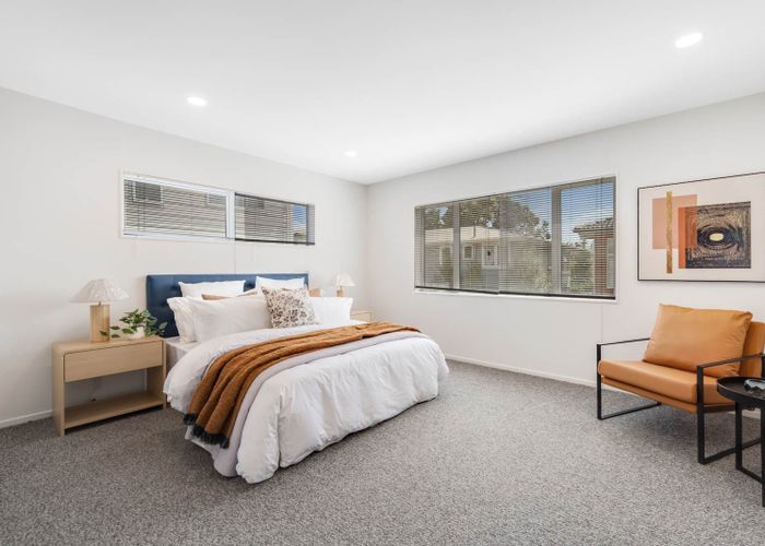  at 5 Griffstan Lane, Howick, Manukau City, Auckland