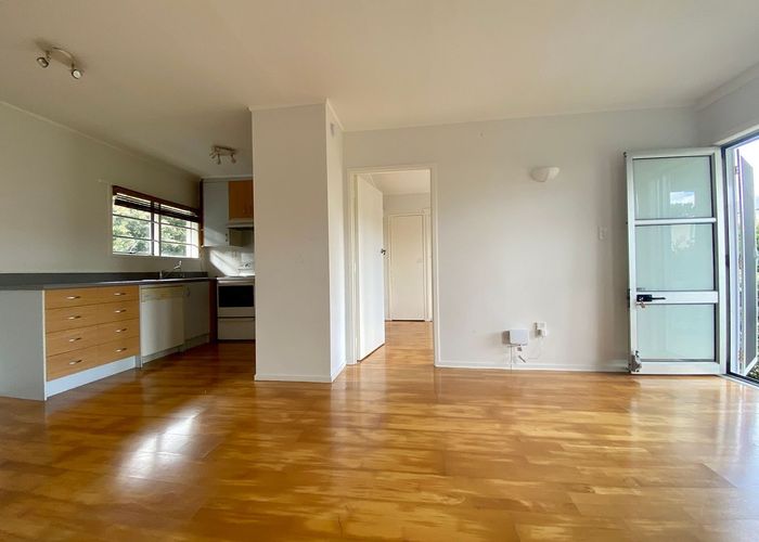  at 9/8 Shackleton Road, Mount Eden, Auckland City, Auckland
